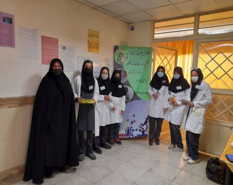 حضور دانش آموزان در مسابقات استانی علوم آزمایشگاهی